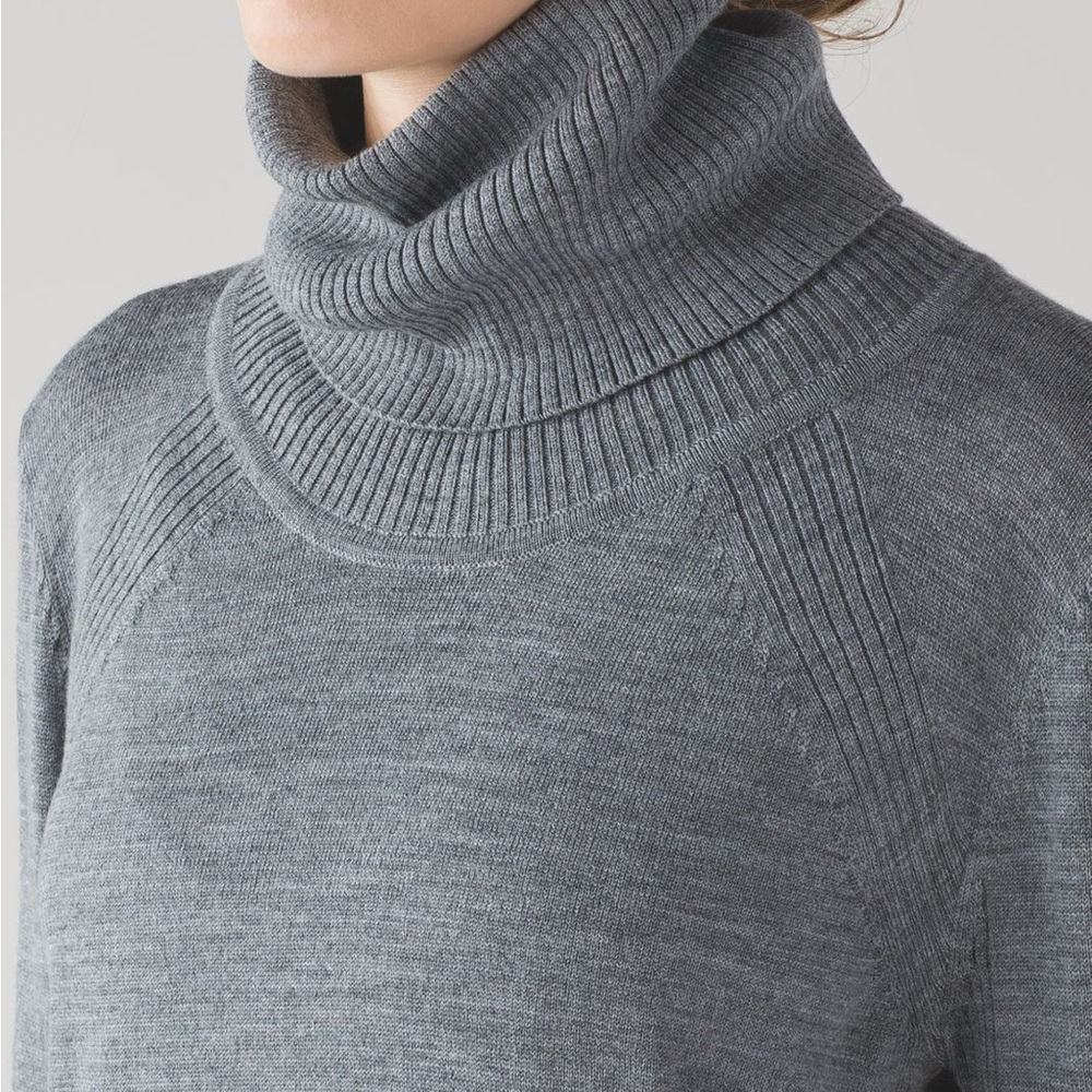 Lululemon Sweat and Savasana Gray Merino Turtleneck Sweater in Medium Grey - Picture 4 of 10